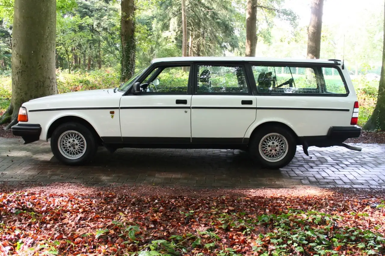 Volvo 240 2.3 GL, foto 10