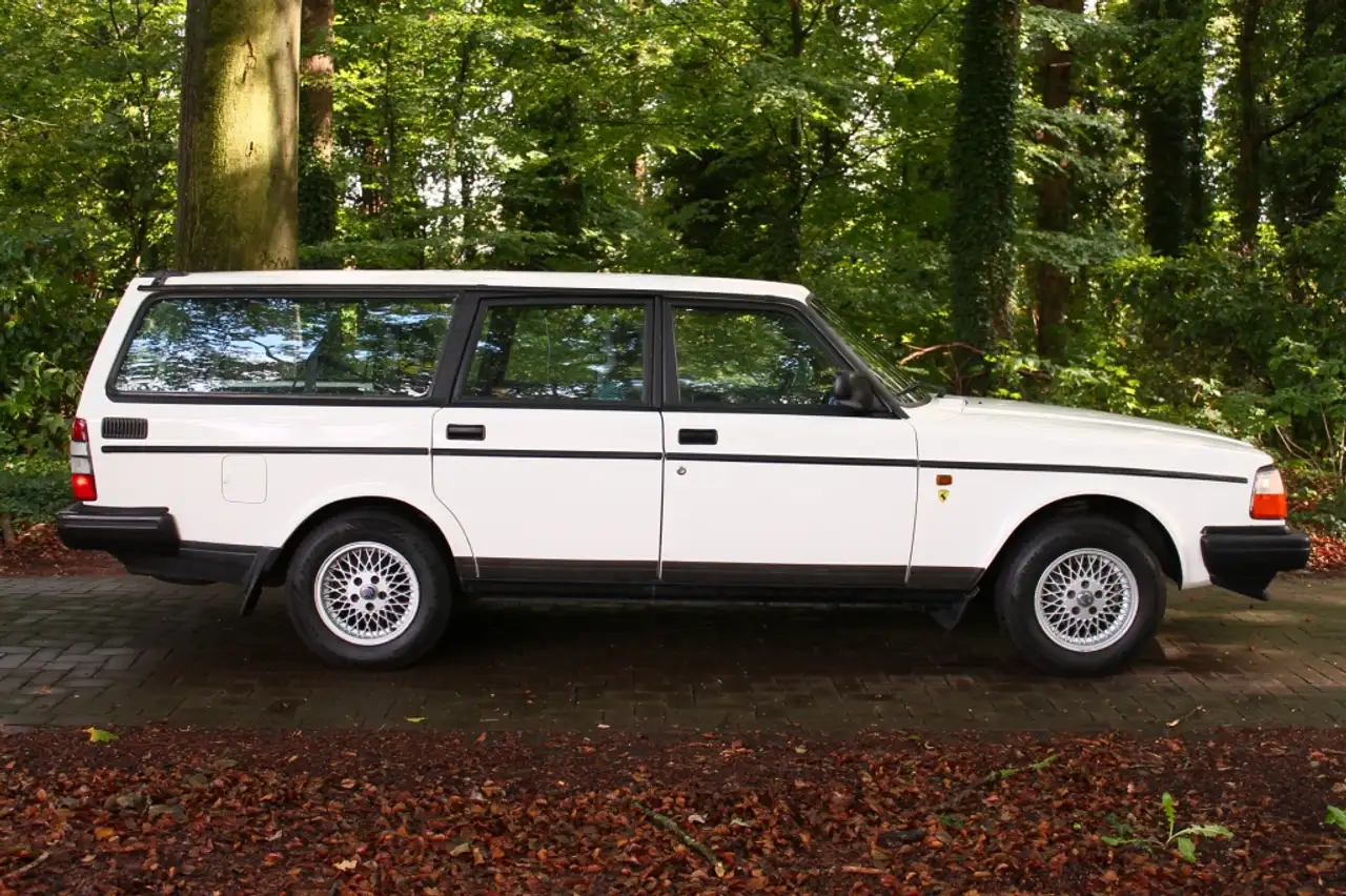 Volvo 240 2.3 GL, foto 8