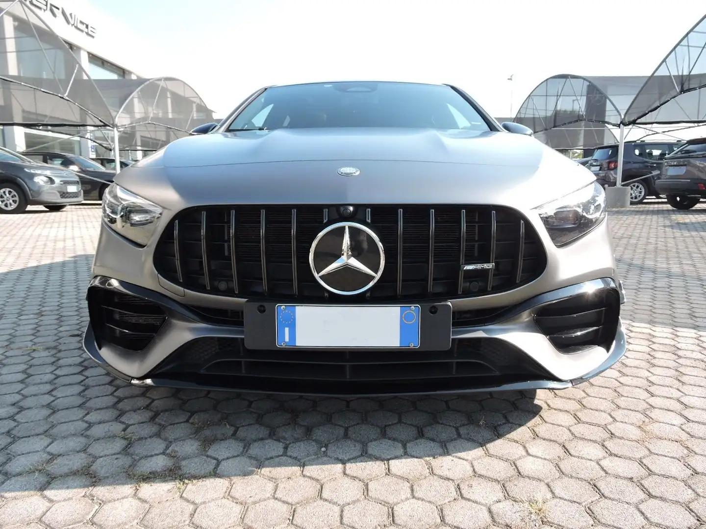 Mercedes-Benz A 45 AMG A 45S AMG 4Matic+ Premium Plus Grau - 2