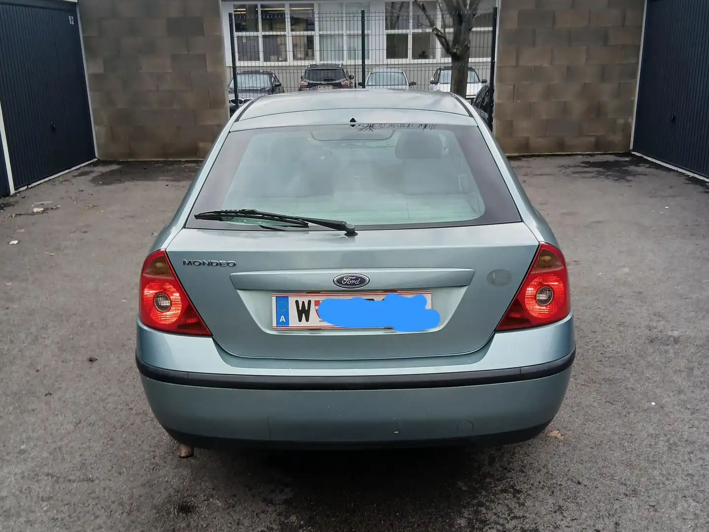 Ford Mondeo Mondeo Ghia 2,0 Aut. Ghia Blau - 1
