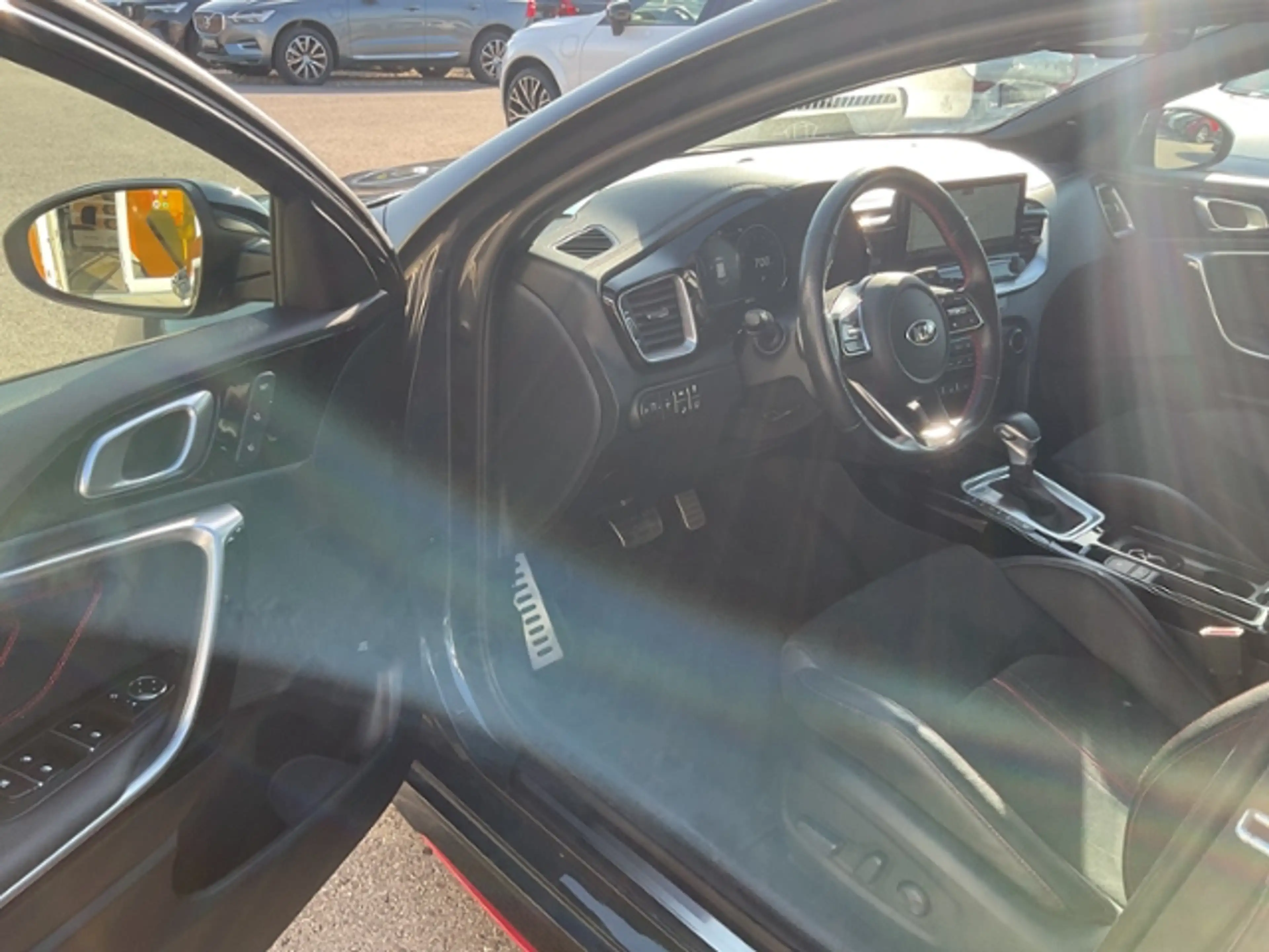 Kia ProCeed / pro_cee'd 1,6 GT AT LED NAVI ACC BLIS KEYLESS — photo 14