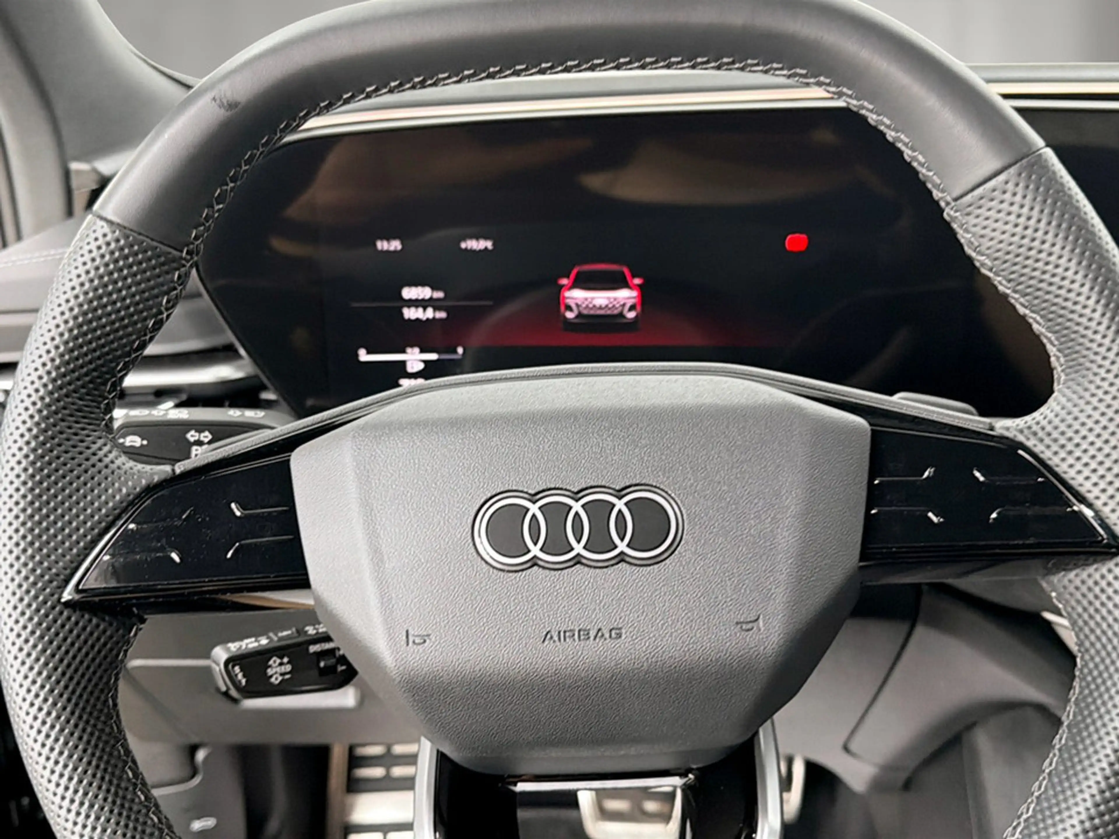 Audi Q5 SUV TDI quattro 150 kW — photo 11