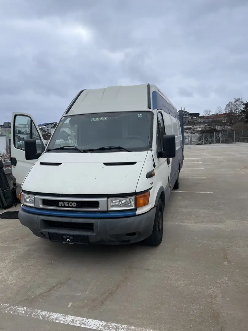 Iveco Daily Daily 35 S 12 C/P 3000L HD 2,3 TD Weiß - 1