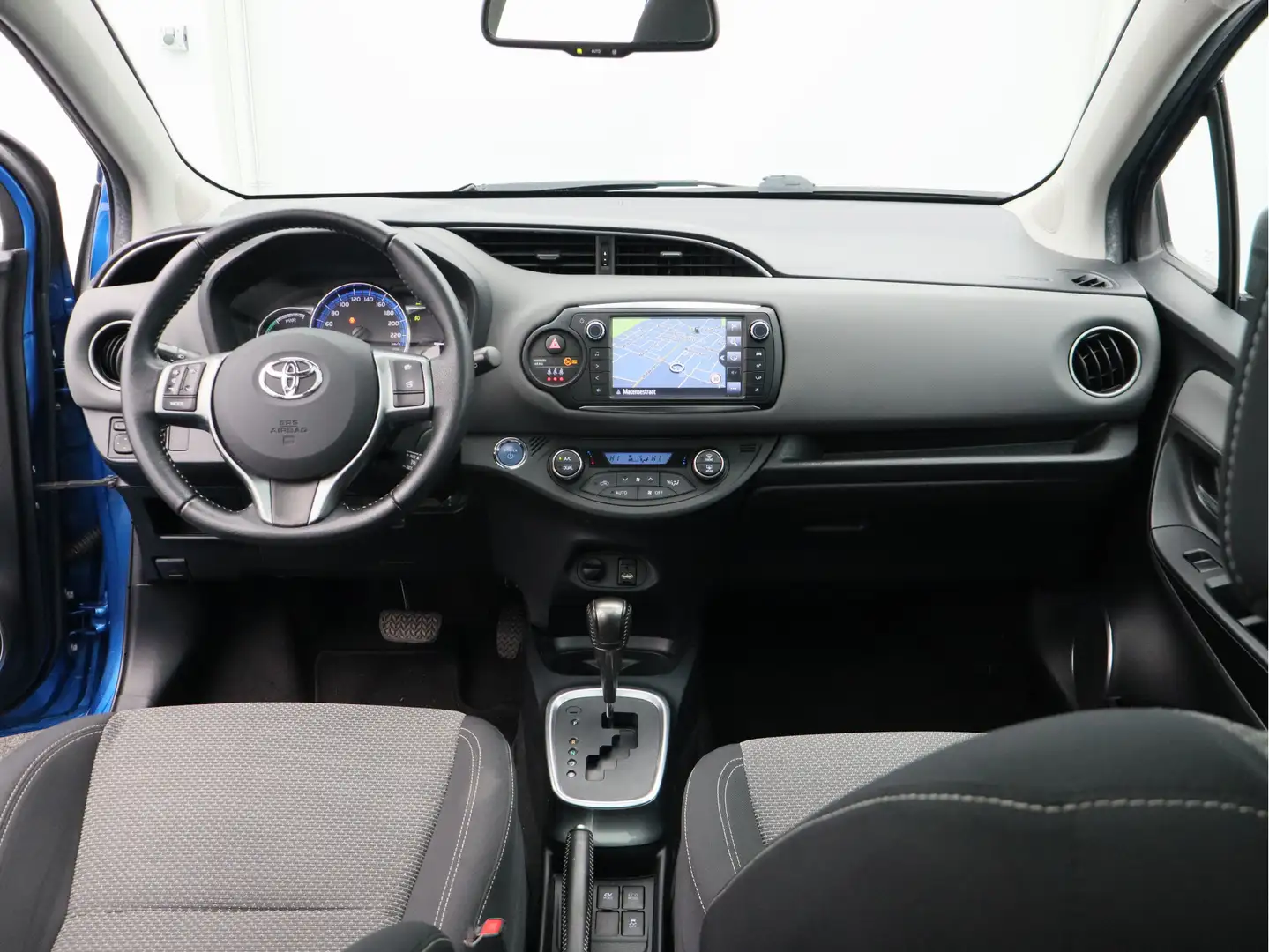 Toyota Yaris 1.5 Hybrid Dynamic/ automaat/ lage km! Blauw - 2