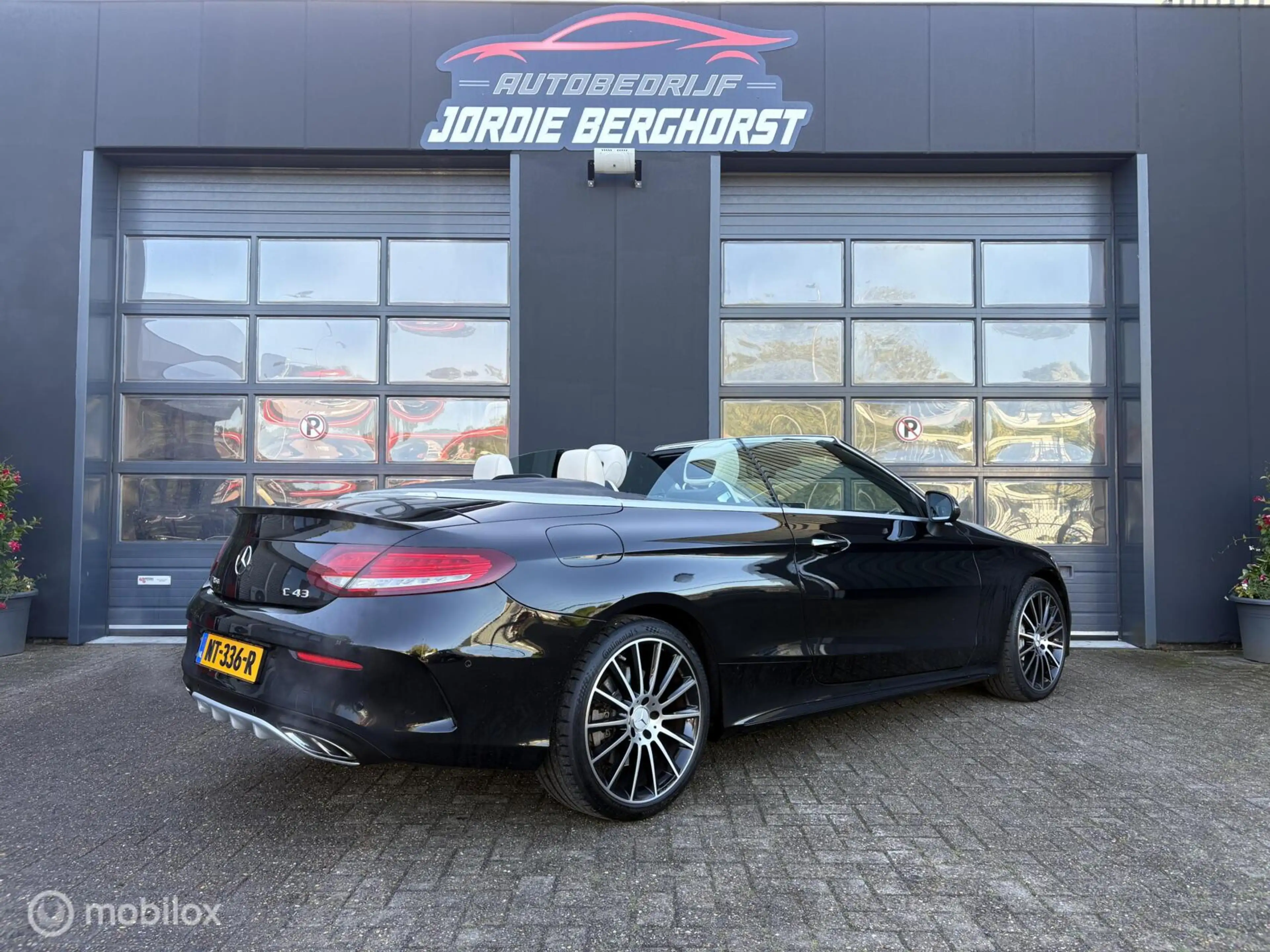 Mercedes-Benz C 43 AMG Cabrio 4MATIC — photo 4