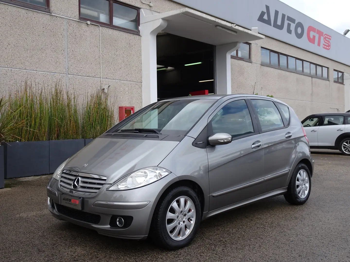 Mercedes-Benz A 160 Classe A 160 cdi Elegance Gris - 1