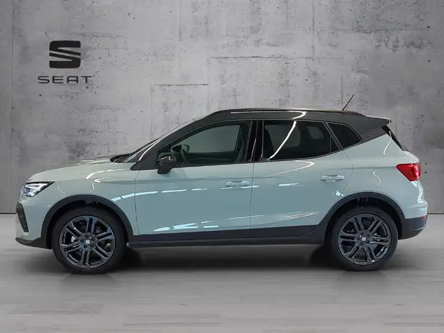 SEAT Arona view 3
