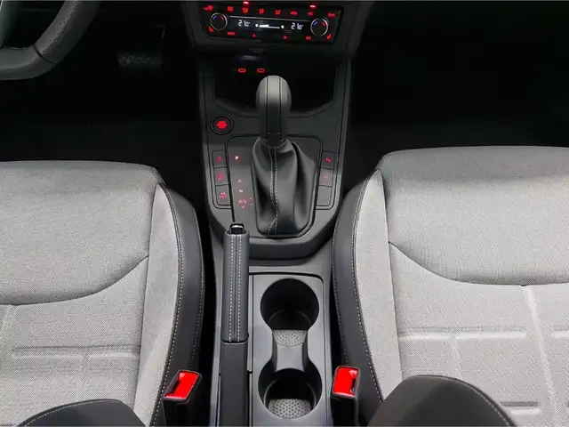 SEAT Arona view 13