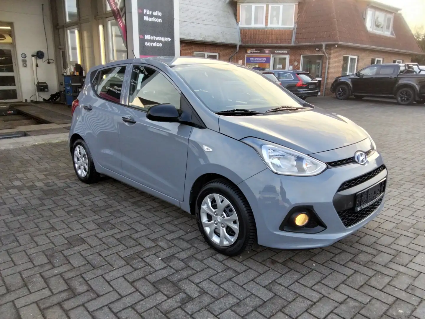 Hyundai i10 Classic/Klima/ZV/Kupplung+Bremsen neu/HU+AU 12-27 Grau - 1