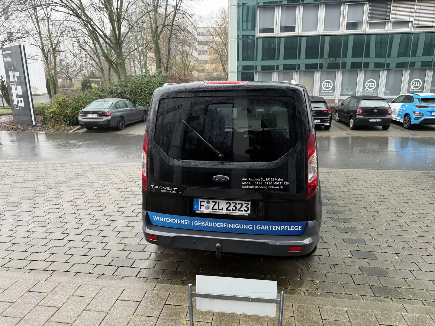 Ford Tourneo Connect 1.5TDCi Ambiente - 2
