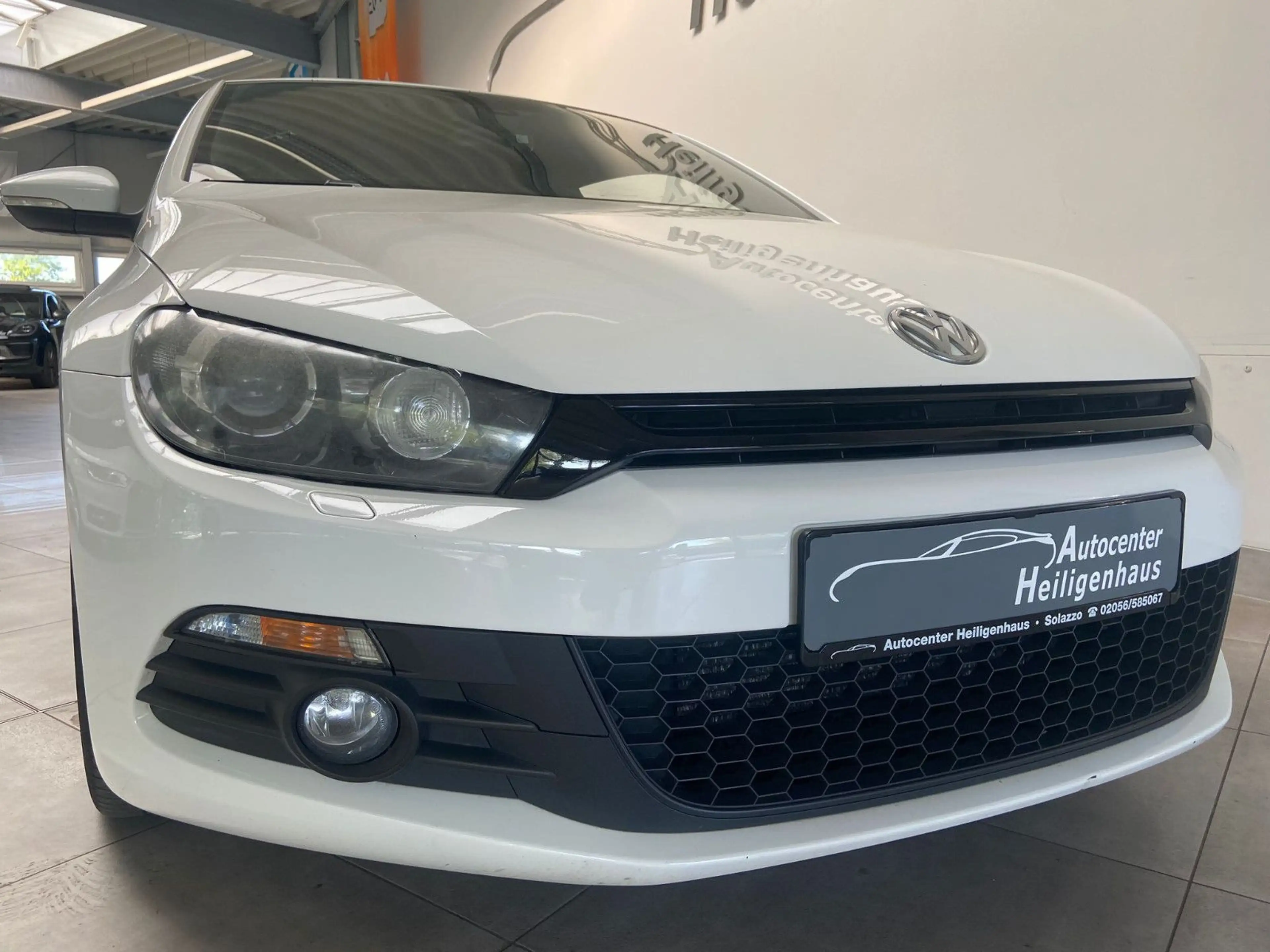 Volkswagen Scirocco 2.0 TSI Bi-Xen Navi TEC-Felgen SHZ PDC