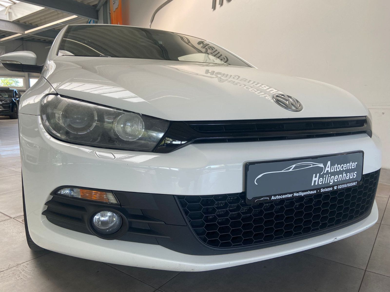 Volkswagen Scirocco 2.0 TSI Bi-Xen Navi TEC-Felgen SHZ PDC