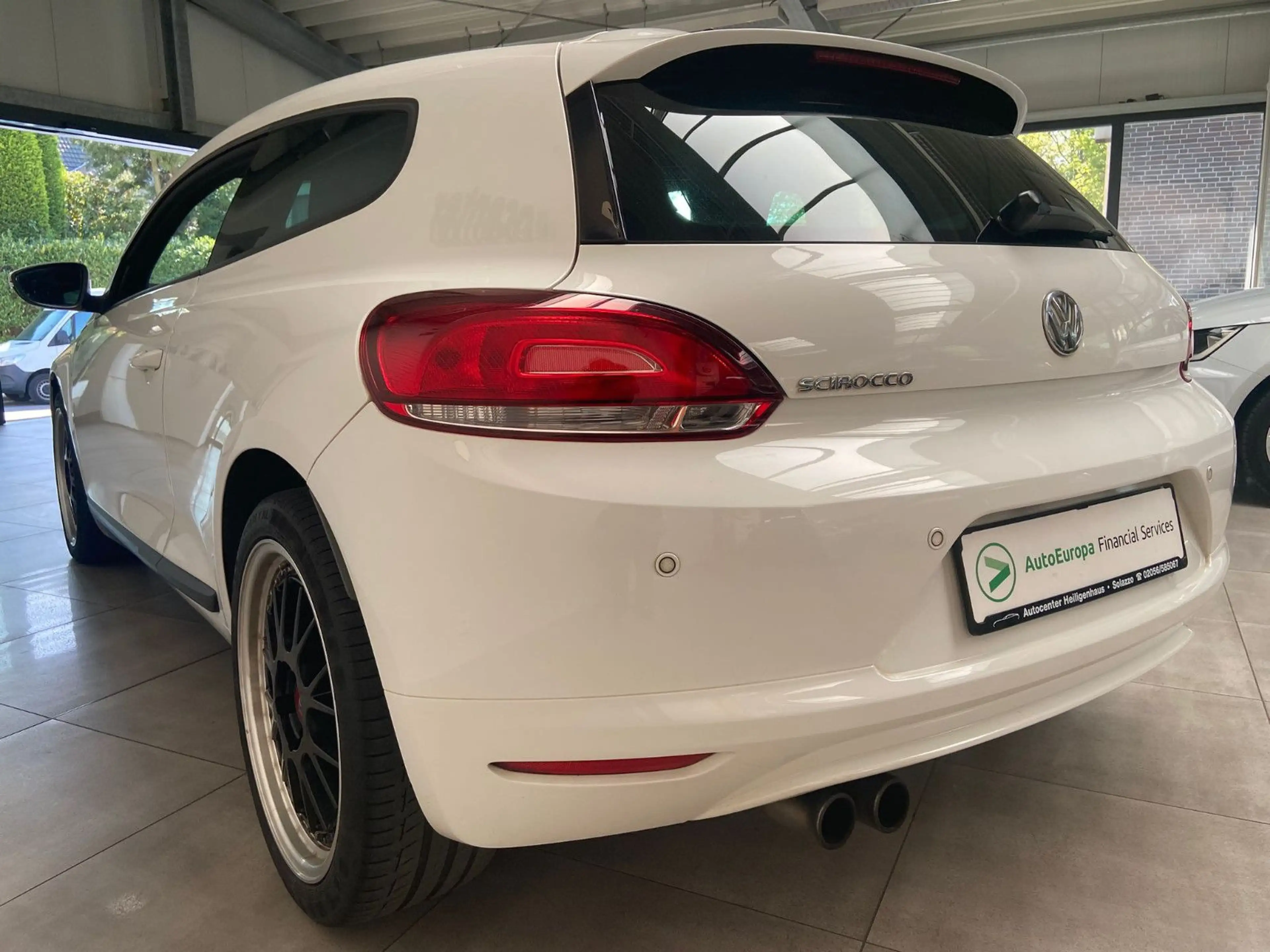 Volkswagen Scirocco 2.0 TSI Bi-Xen Navi TEC-Felgen SHZ PDC — photo 7