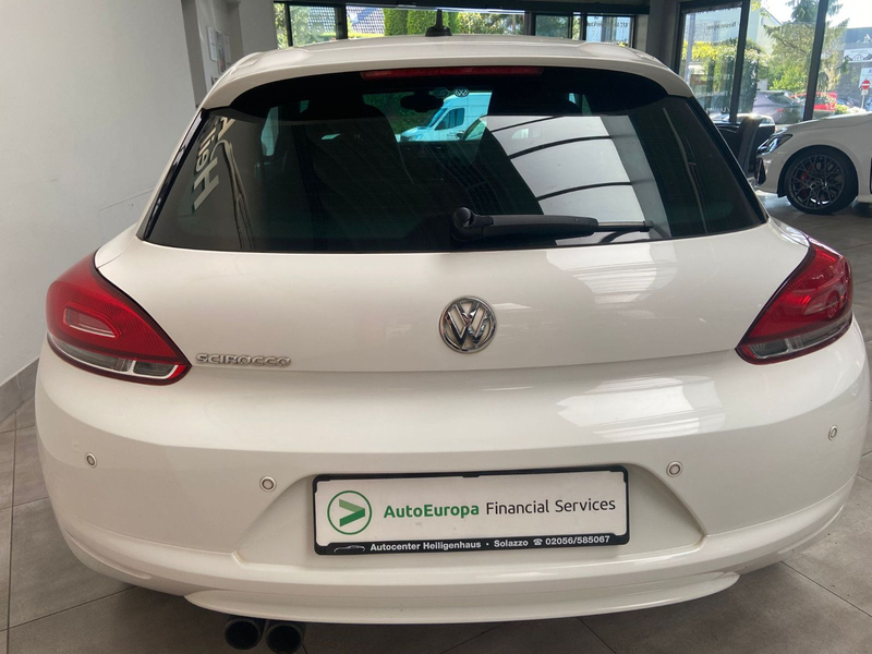 Volkswagen Scirocco 2.0 TSI Bi-Xen Navi TEC-Felgen SHZ PDC — photo 5