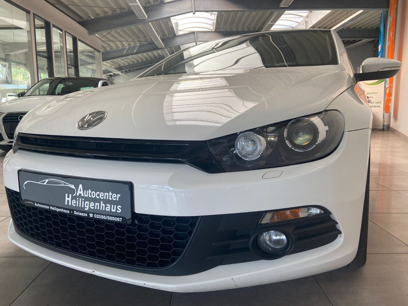 Volkswagen Scirocco 2.0 TSI Bi-Xen Navi TEC-Felgen SHZ PDC — photo 8