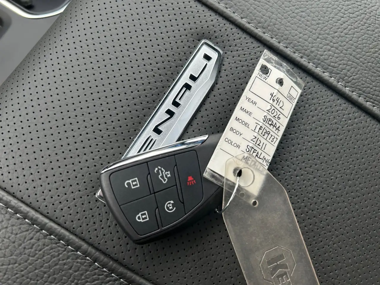 GMC Sierra 2500HD снимка GMC Sierra 2500HD