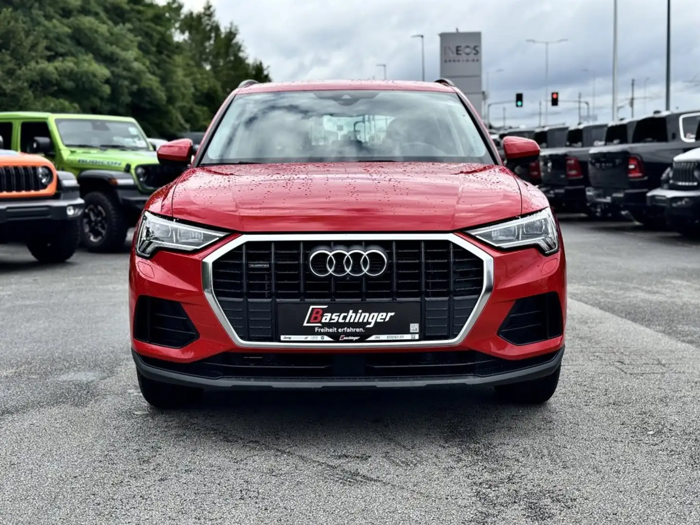 Audi Q3 40 TFSI quattro S-tronic Rot - 2