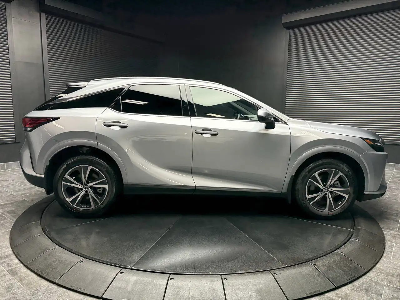 Lexus RX снимка Lexus RX