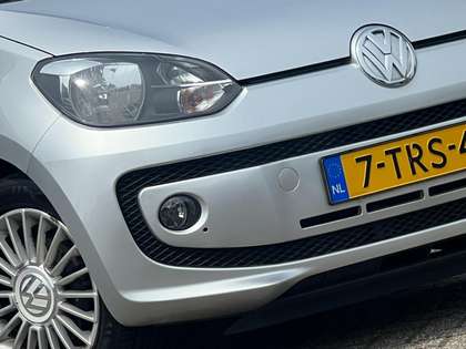 Volkswagen up! 1.0 High Up! BlueMotion - Light Silver - AC/Cruise