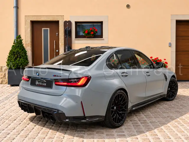 BMW M3 view 2