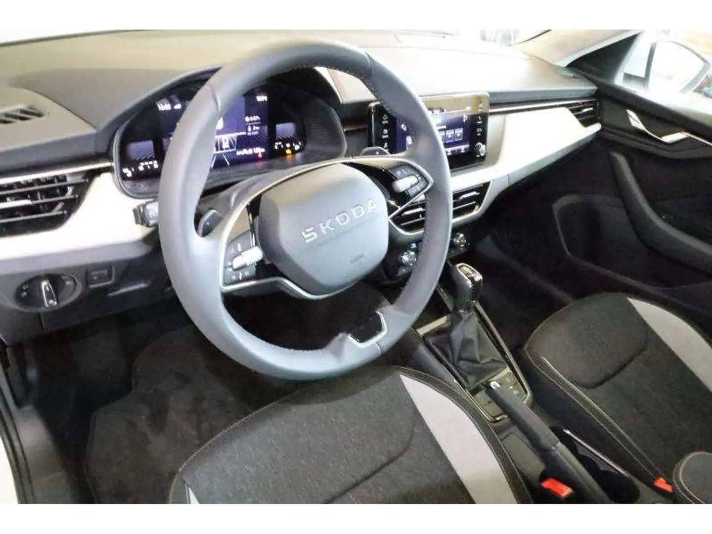 Skoda Kamiq Selection Blanc - 2