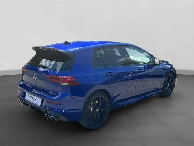 Volkswagen Golf view 3