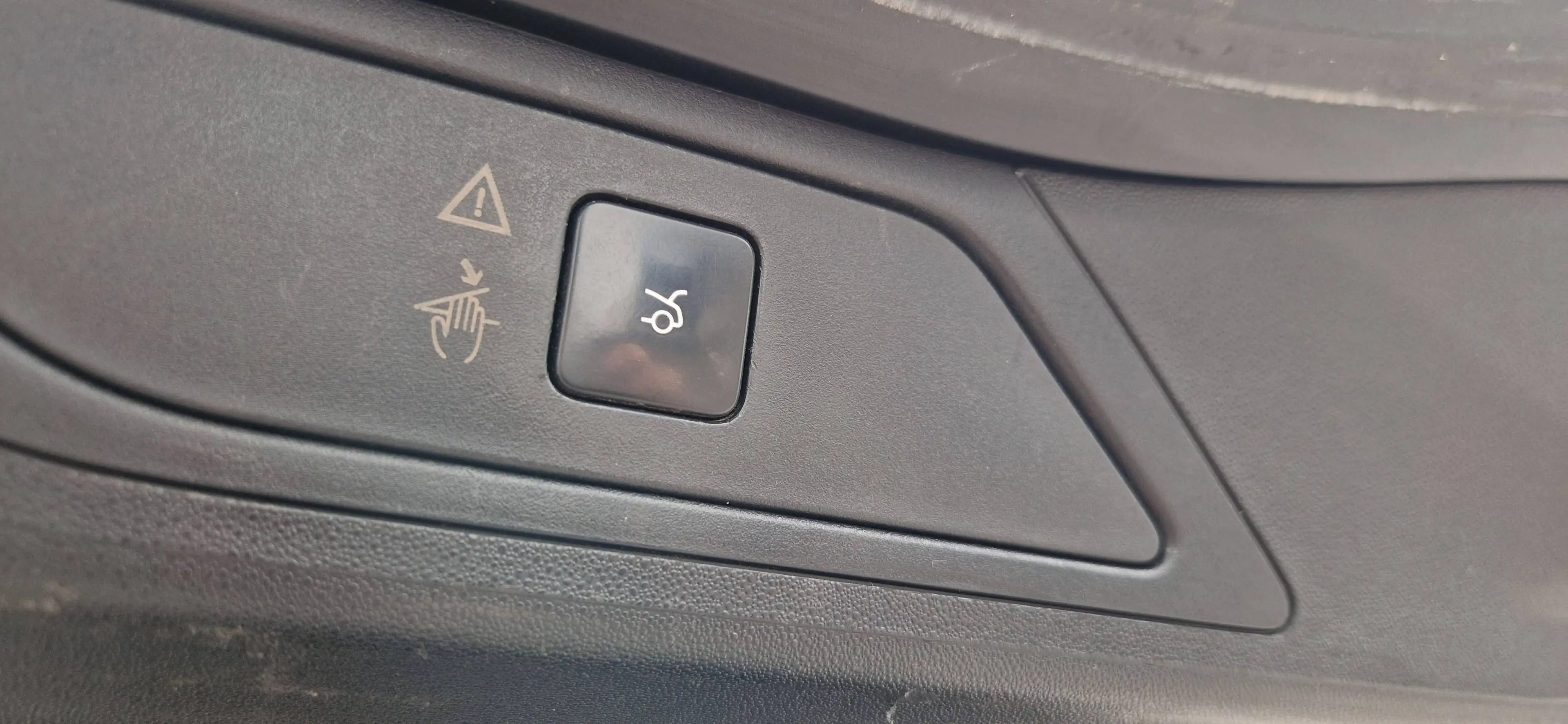 Citroen Grand C4 Picasso Grand C4 Picasso 2.0 BlueHDi Exclusive — photo 15