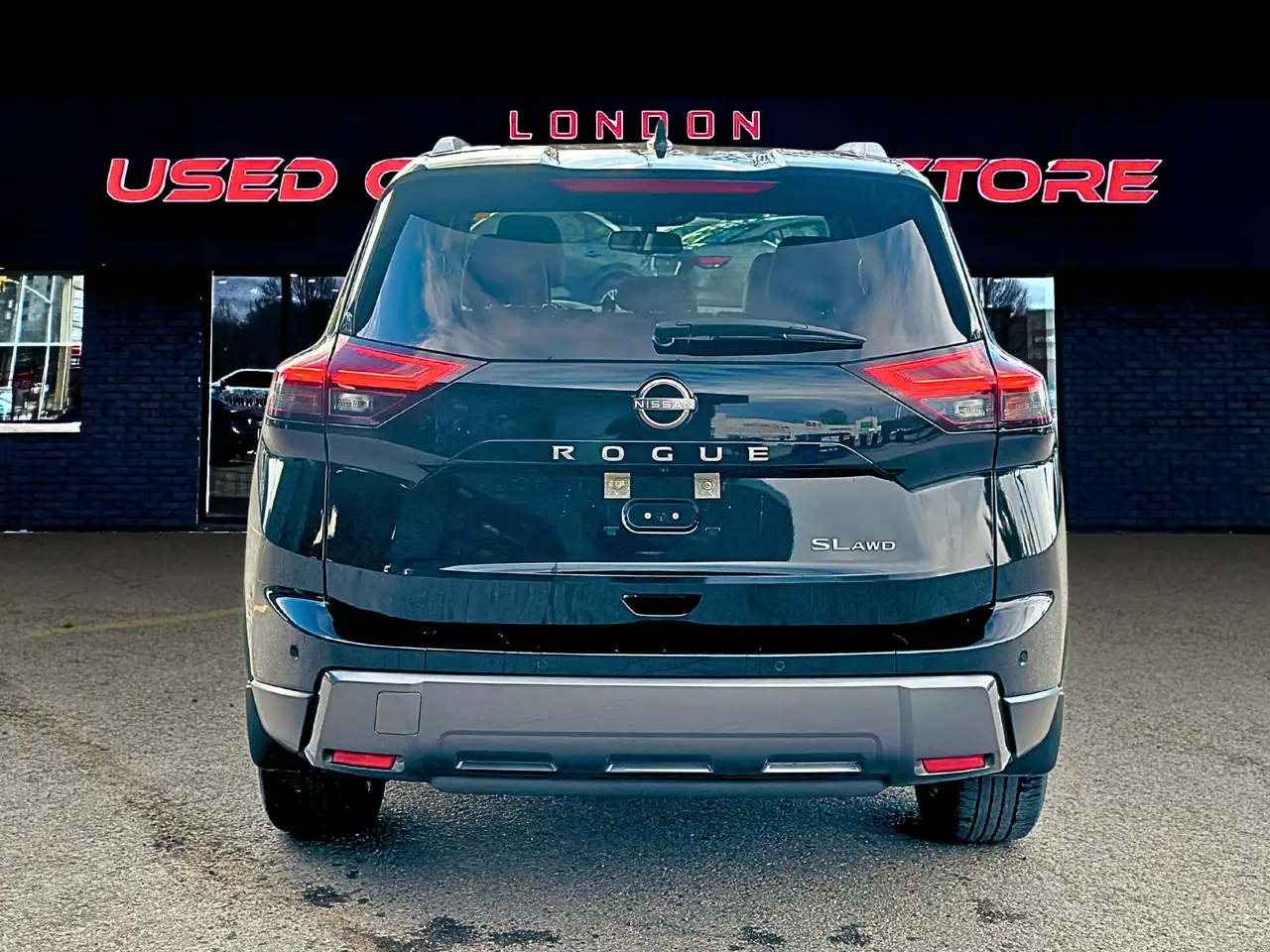 Nissan Rogue снимка Nissan Rogue
