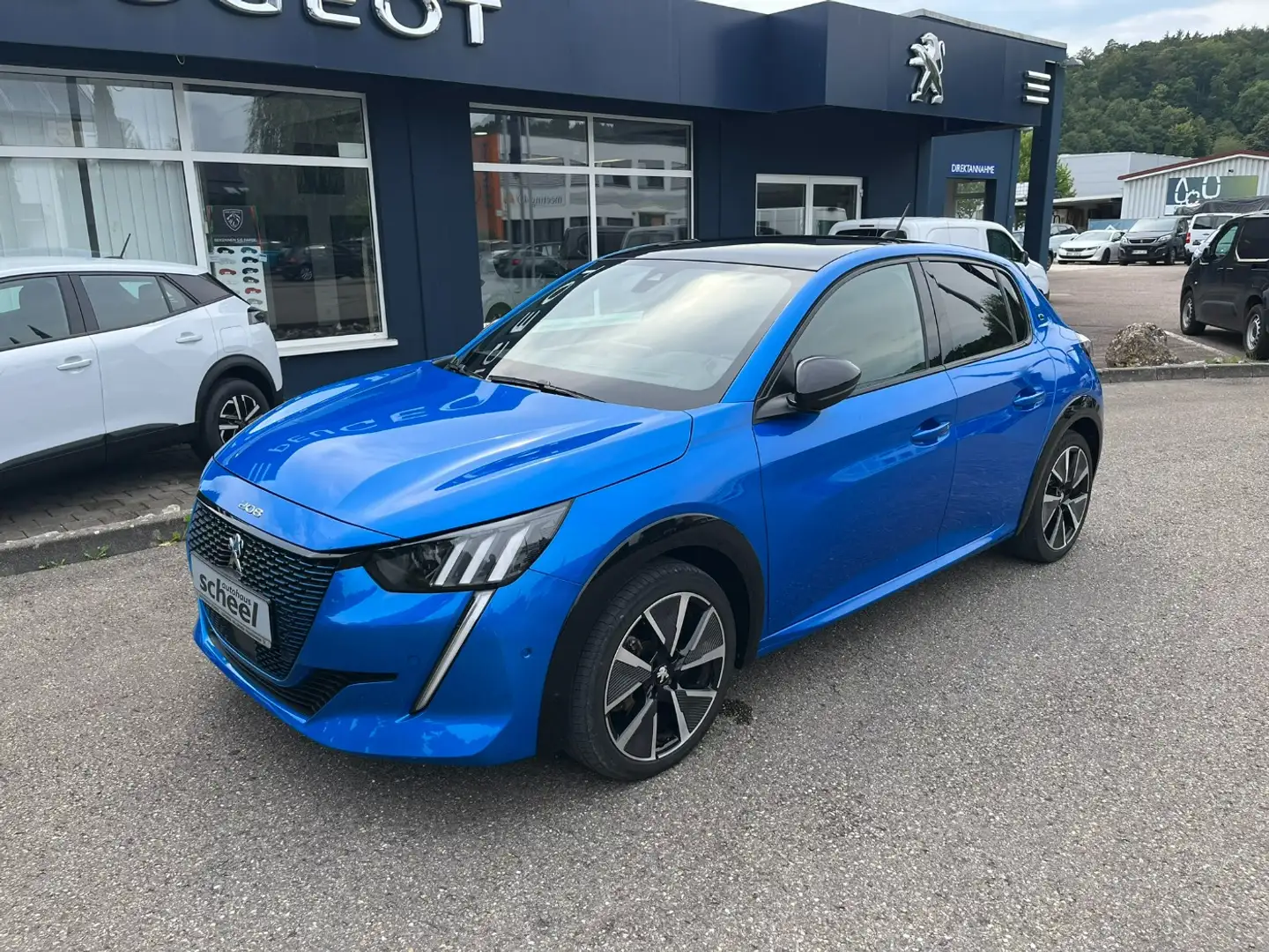 Peugeot 208 e- 136 (e-) e- GT ACC AUT Akustikglas Blau - 2