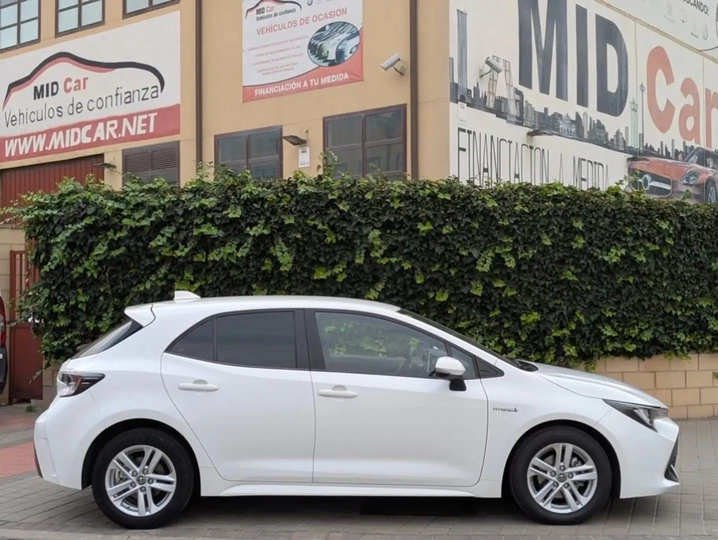Toyota Corolla 125H Business Blanco - 2