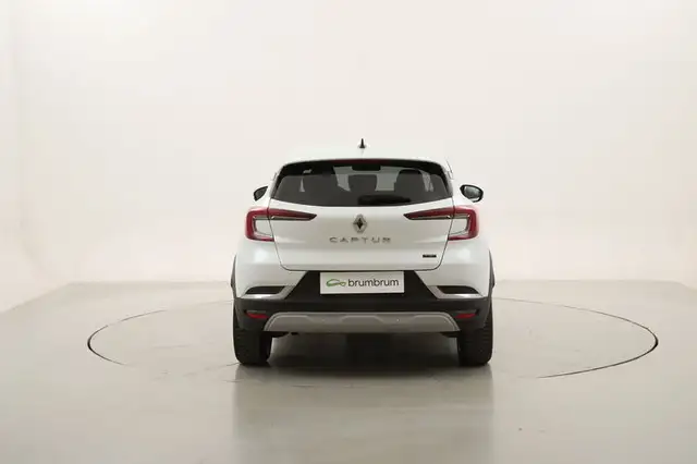 Renault Captur view 4