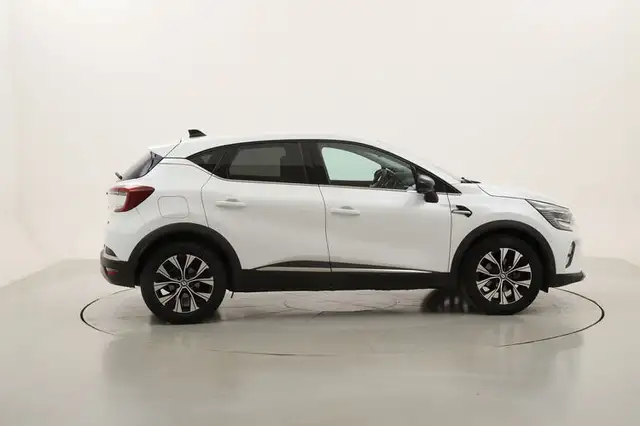Renault Captur view 6