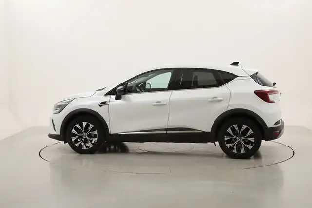 Renault Captur view 2