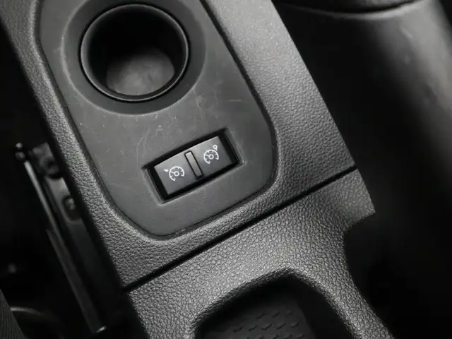 Dacia Duster view 12