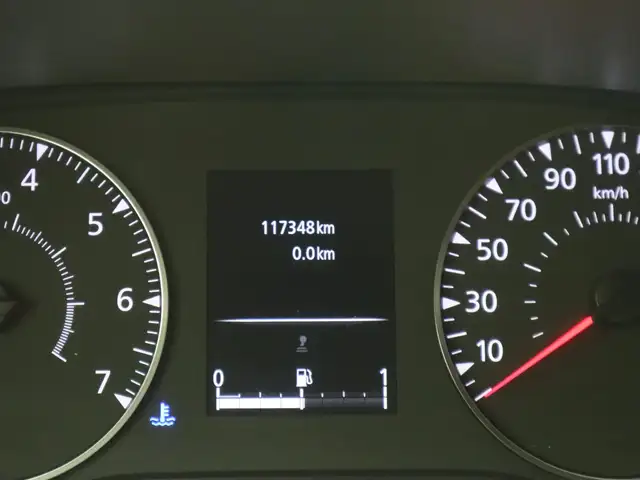 Dacia Duster view 25