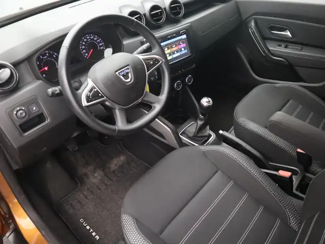 Dacia Duster view 8