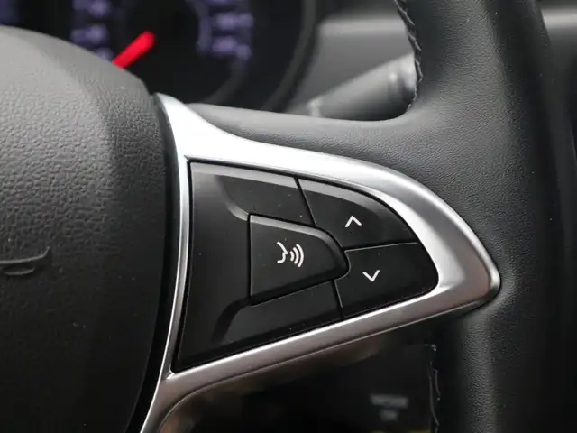 Dacia Duster view 30
