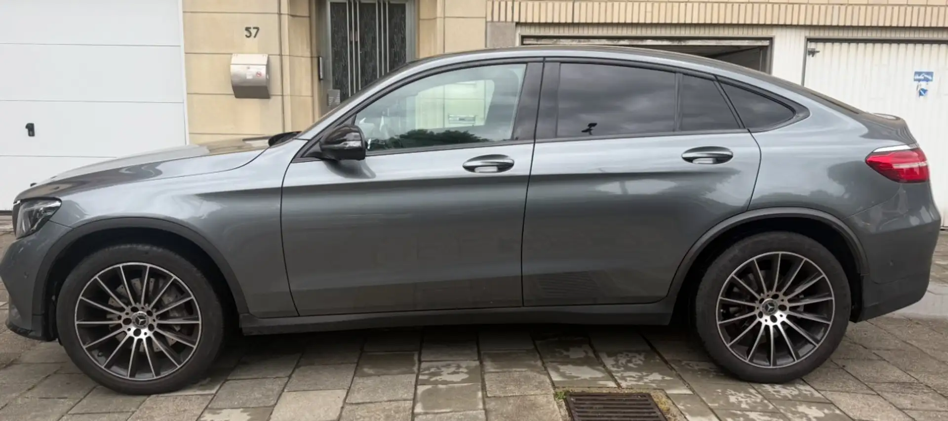 Mercedes-Benz GLC 220 GLC 220 d 4-Matic Business Solution AMG Grijs - 1
