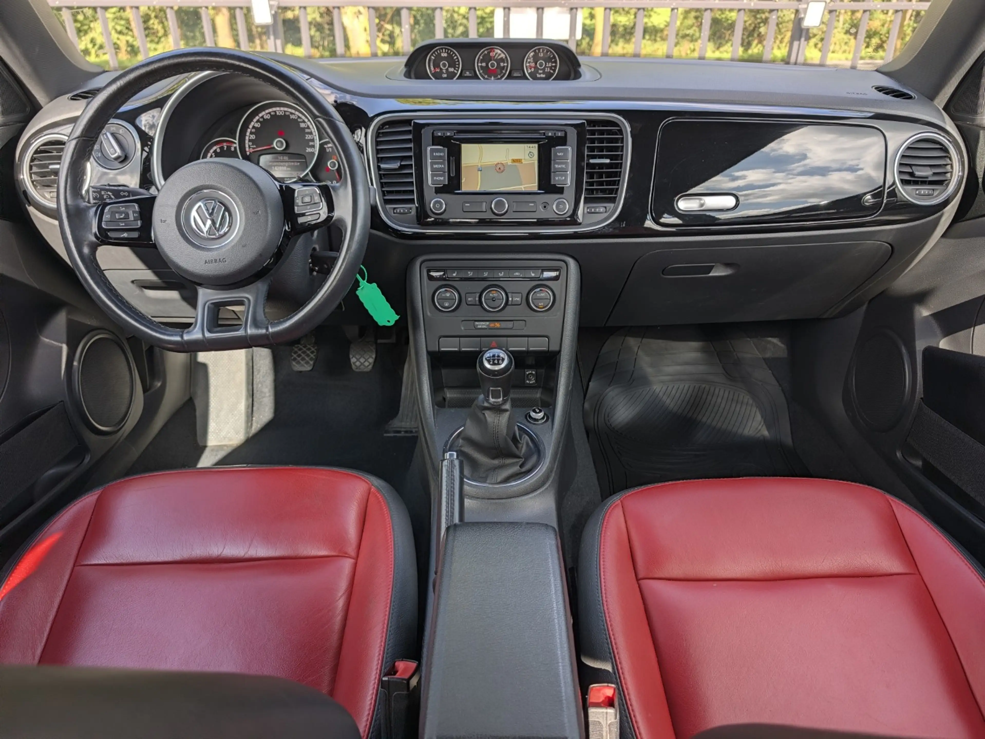 Volkswagen Beetle 1,4 TSI | DESIGN | Stoelverw. | Navi | Beetle Whee — photo 2