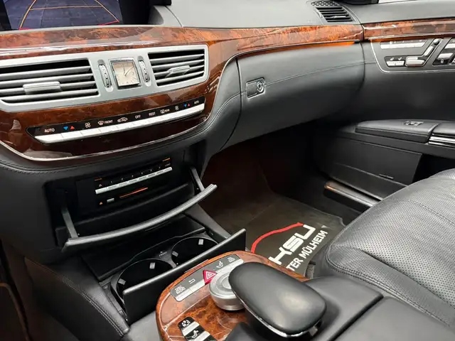 Mercedes-Benz S-Class view 11