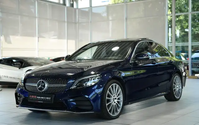 Mercedes-Benz 300 view 4