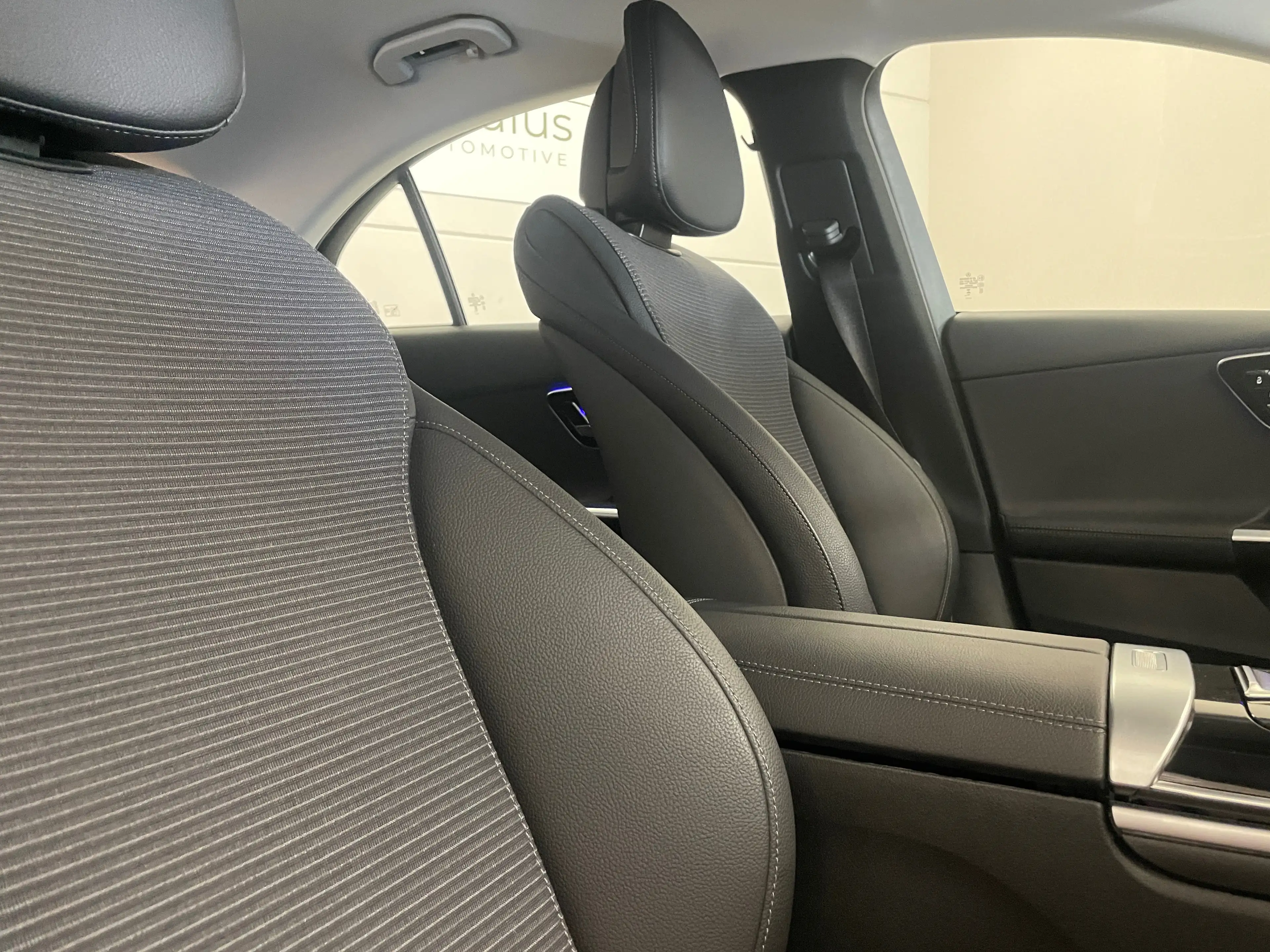 Mercedes-Benz C 200 C 200 d Business Line Business Line — photo 8