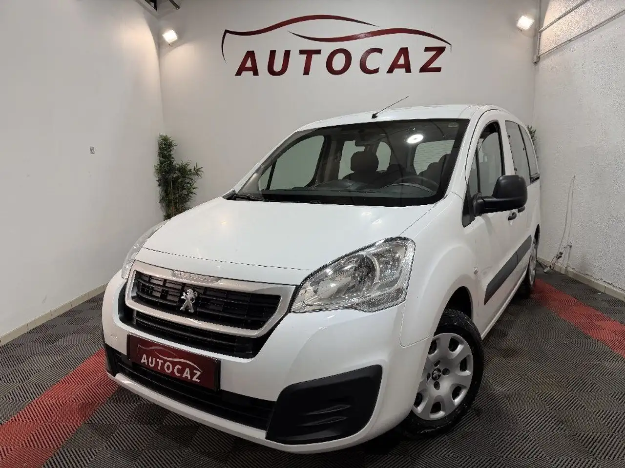 Peugeot Partner TEPEE 1.6 BlueHDi 100ch BVM5 Style +ATTE