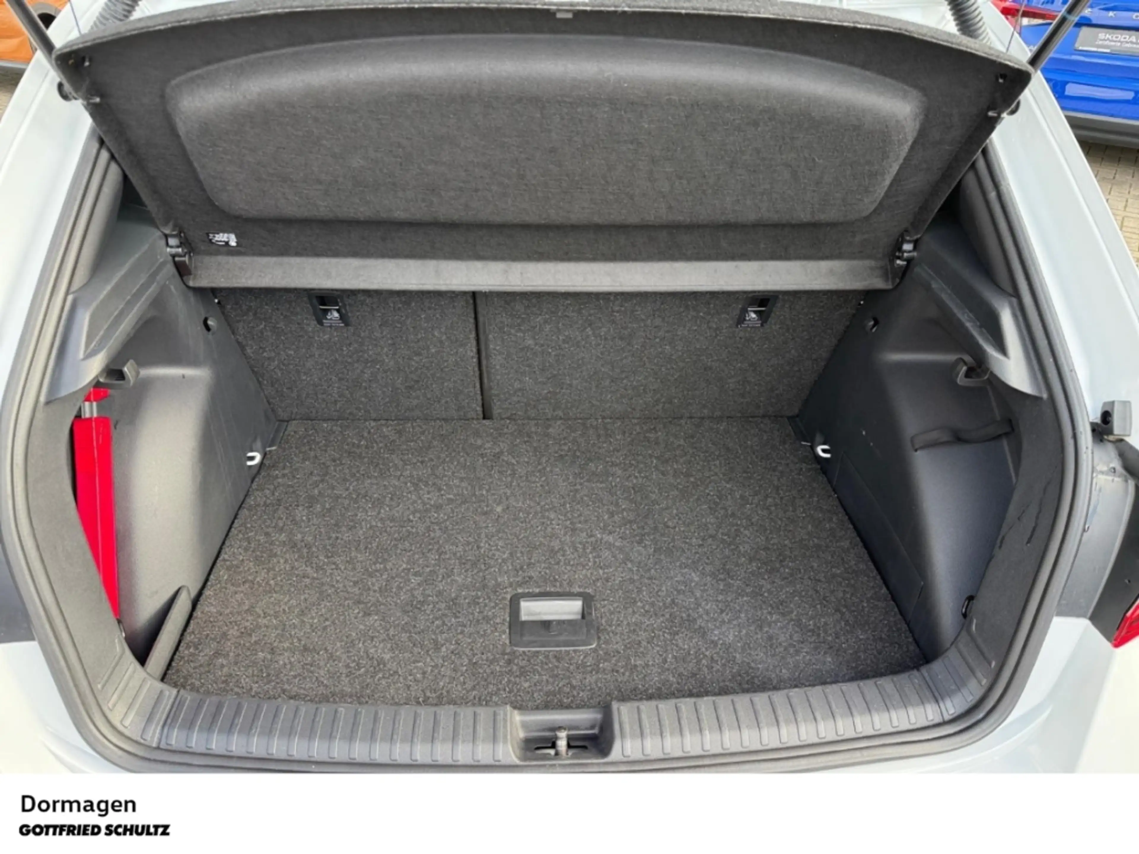 Skoda Fabia Monte Carlo MONTE CARLO DSG LED NAVI PANO KAMERA — photo 7