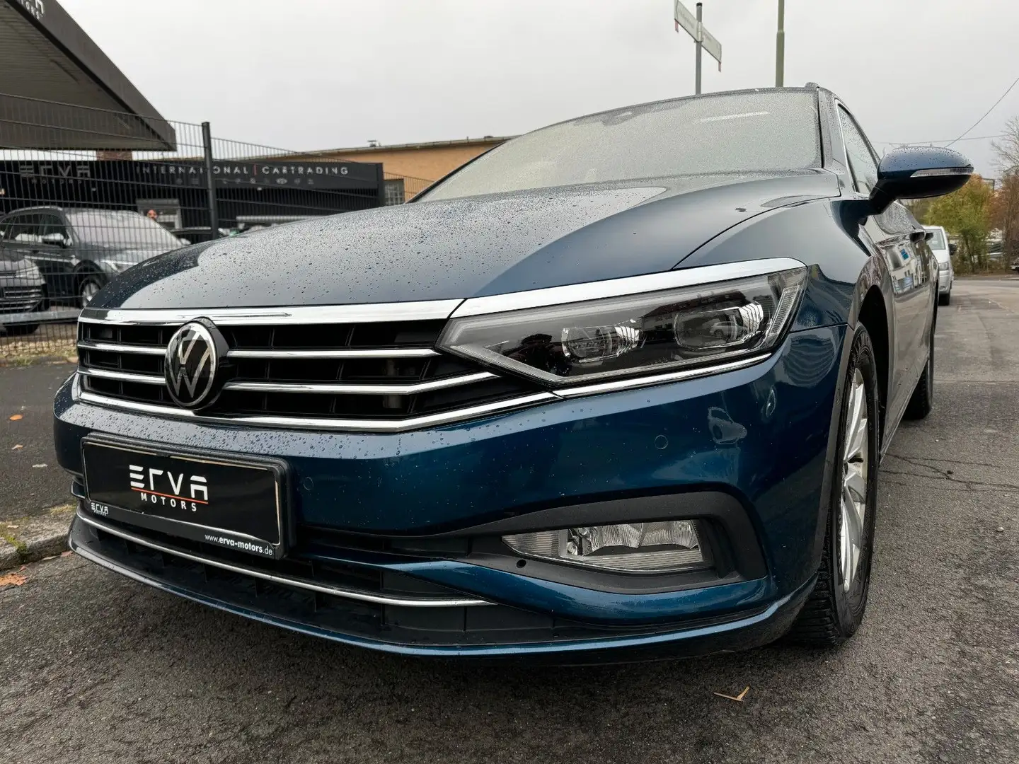 Volkswagen Passat Variant Passat 2.0 TDI Var. Business | MATRIX | PANORAMA Azul - 2
