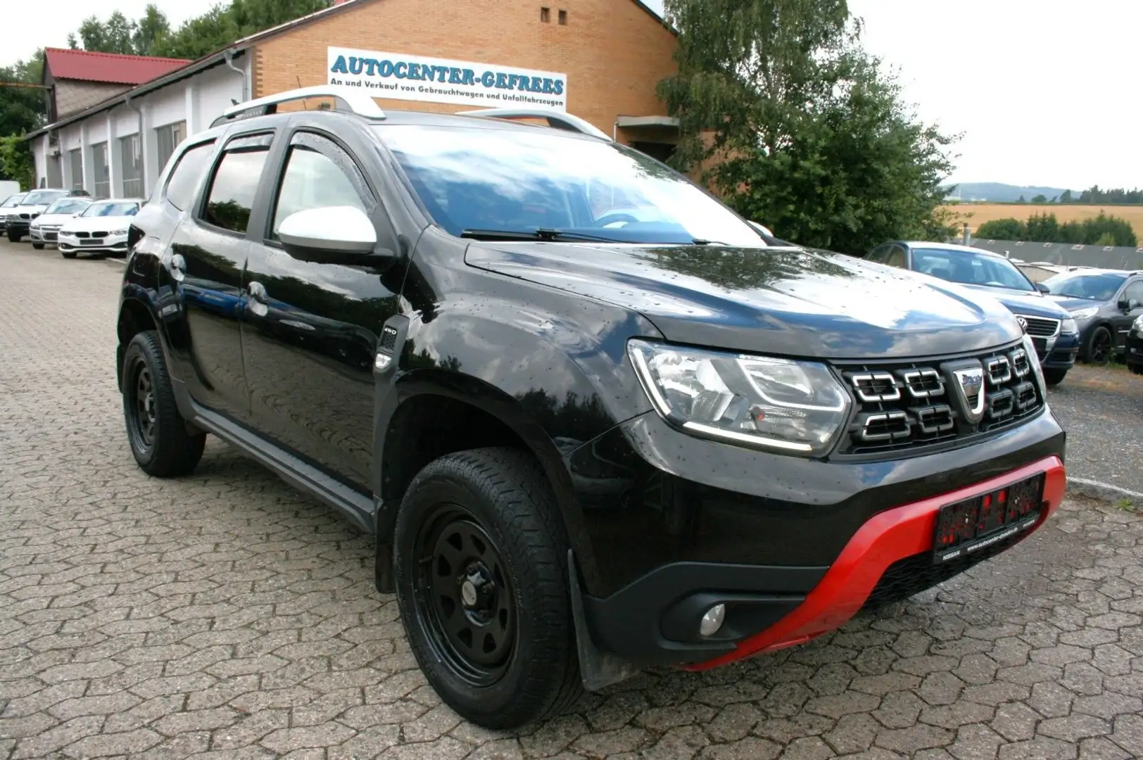 Dacia Duster II Prestige 4WD "Tüv + Service neu" Zwart - 1