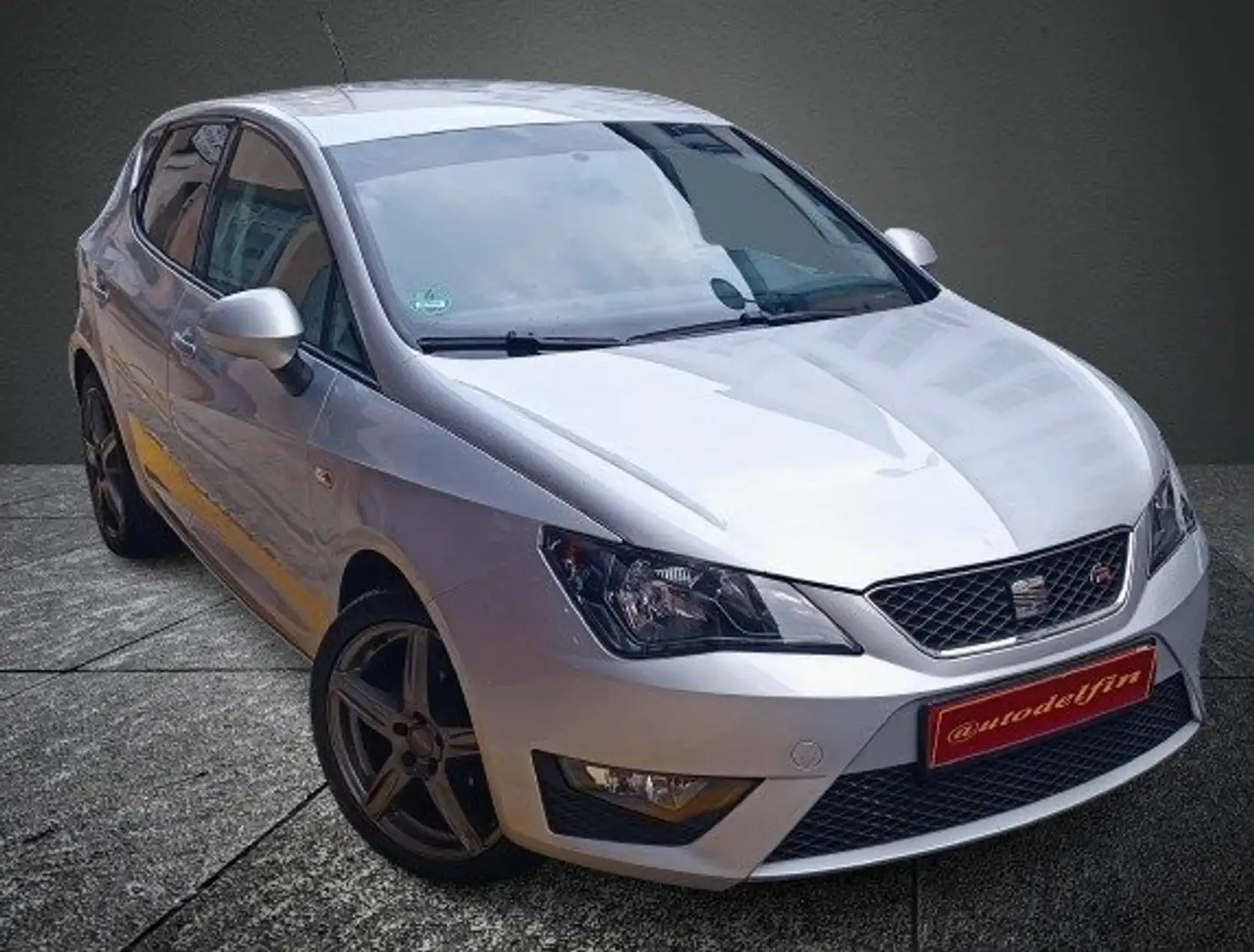 SEAT Ibiza 2.0 TDI 143cv FR Gris - 2