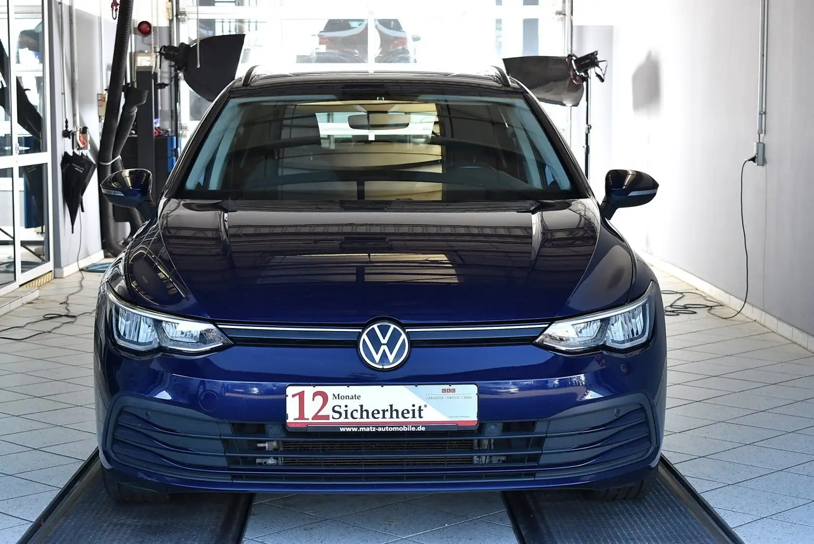 Volkswagen Golf 2.0TDI Life DSG LED*PDC*Navi*AHK Blau - 2