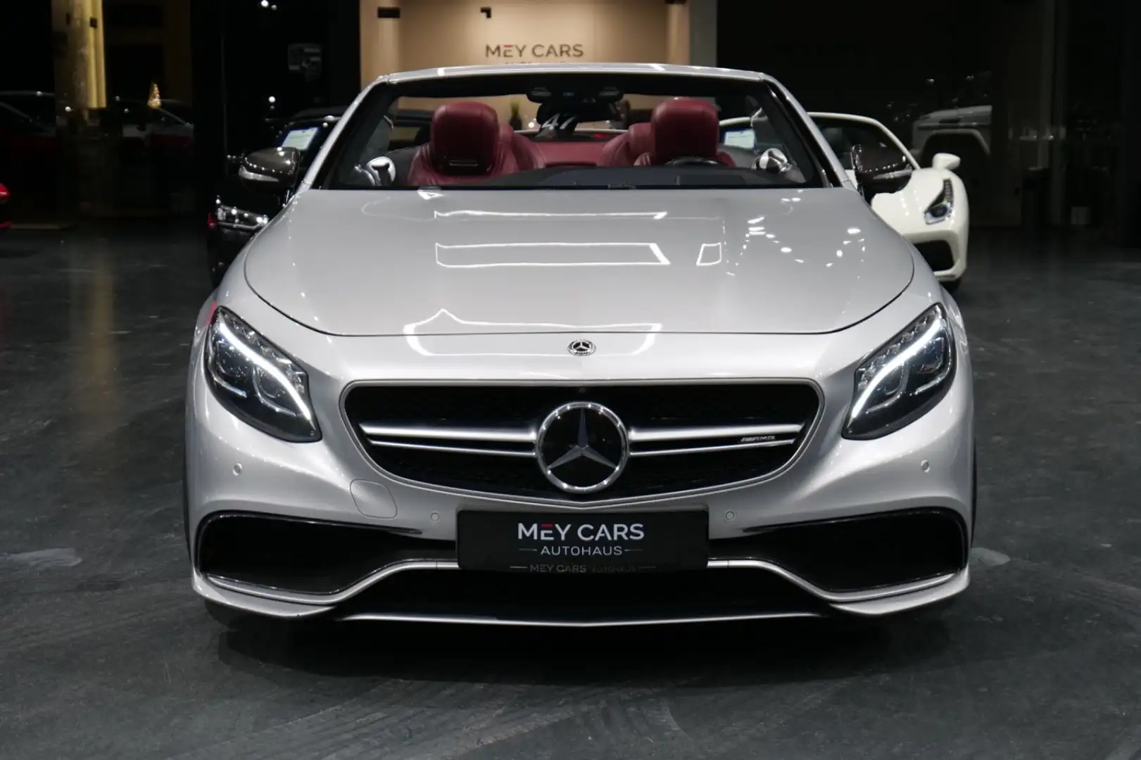 Mercedes-Benz S 63 AMG S Cabriolet 4Matic**Carbon*Swarowski* Stříbrná - 2