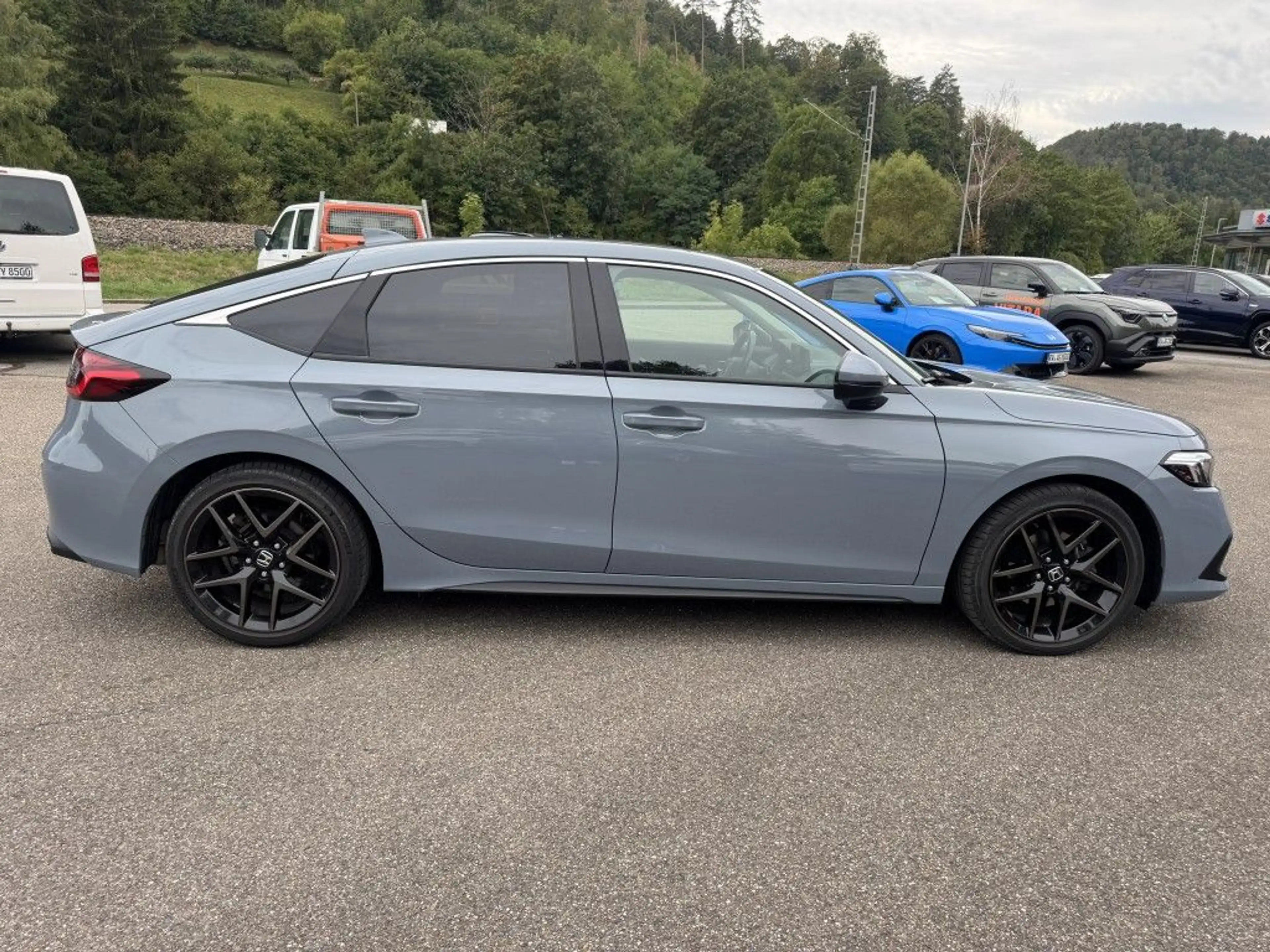 Honda Civic e:HEV 2.0 i-MMD Hybrid Advance — photo 8